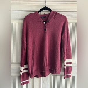 AMERICAN EAGLE Pullover Knit Hoodie Sweater in Purple, Size Medium